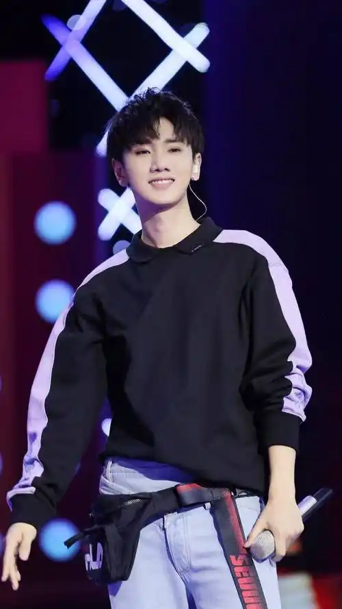 汪苏泷:十年前有多强?不红时又有多惨?_音乐_因为_节目