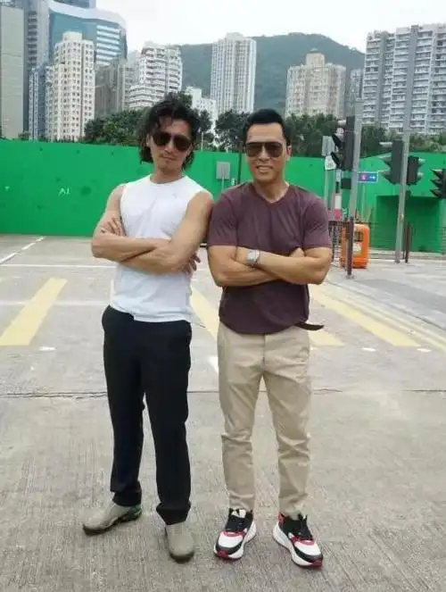 刘德华取代谢霆锋与梁朝伟合作新片谢霆锋疑似对英皇娱乐不满