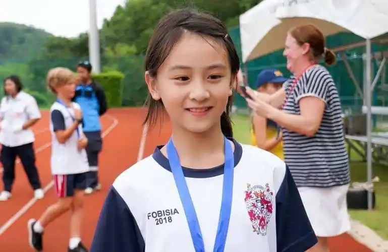 12岁森碟近照曝光肌肉线条太明显已开始职业网球生涯