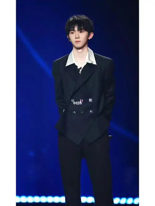 马嘉祺戴比尔斯时团首认证