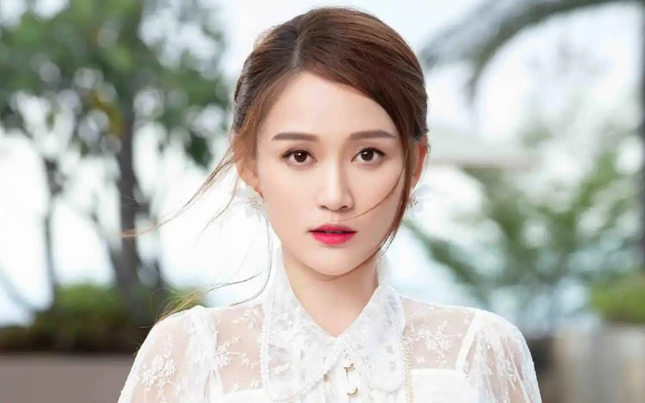 陈乔恩魅力写真图片桌面壁纸