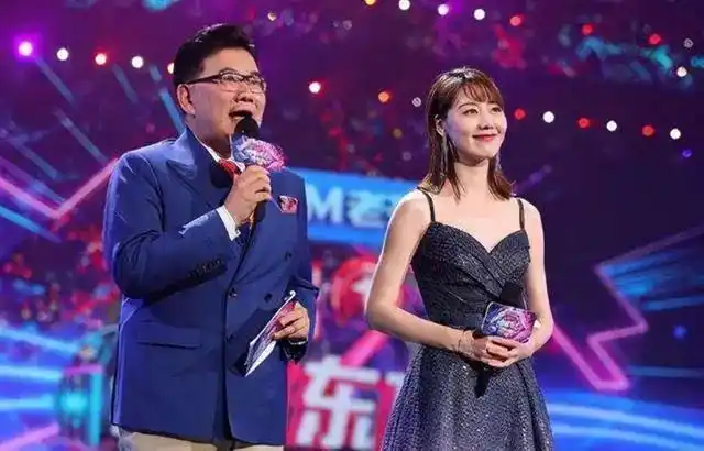 女主持王冠离开央视4年深陷桃色绯闻她的婚姻状况如何