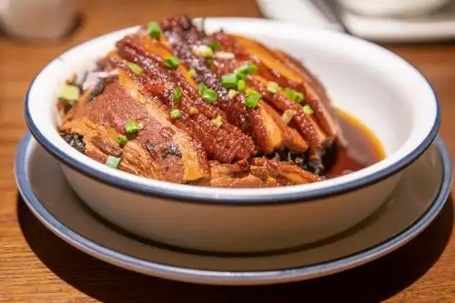 中国传统美食梅菜扣肉