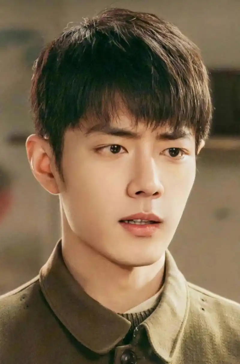 肖战# #肖战演一部民国剧吧# 民国贵公子,军阀大佬,迷人又可爱的反派