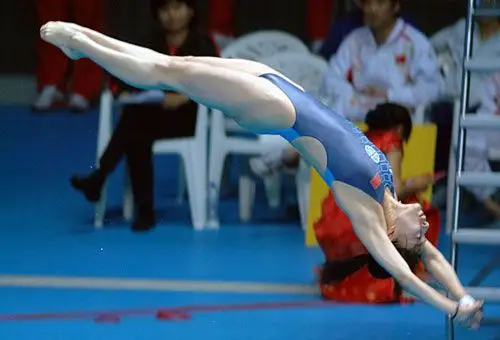 图文南京国际跳水巡回赛次日跳水皇后郭晶晶亮相