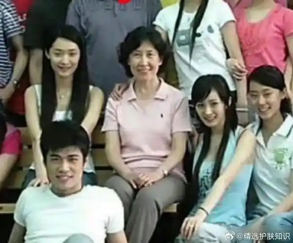 omg原来杨幂张小斐是同班同学啊!|张小斐|杨幂_新浪新闻