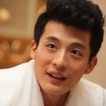 花心的男孩孙艺洲,男生头像图片-回车桌面