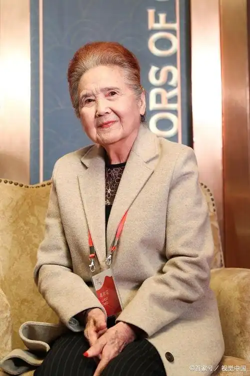 老戏骨鲁园去世享年91岁,曾以78岁高龄成飞天奖最年长视后演员鲁园
