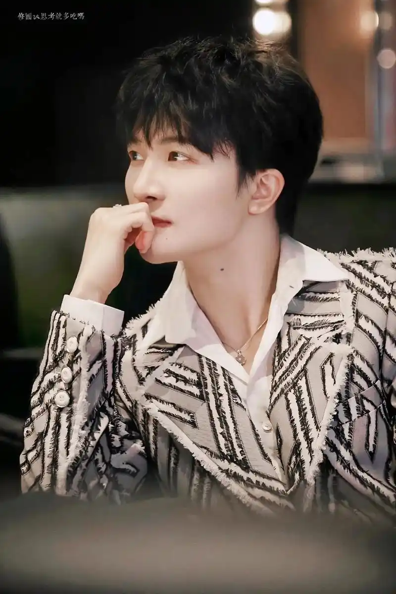 岁月静好.#周深 #过年我想写首歌 #我的神仙爱豆 #向全世 - 抖音