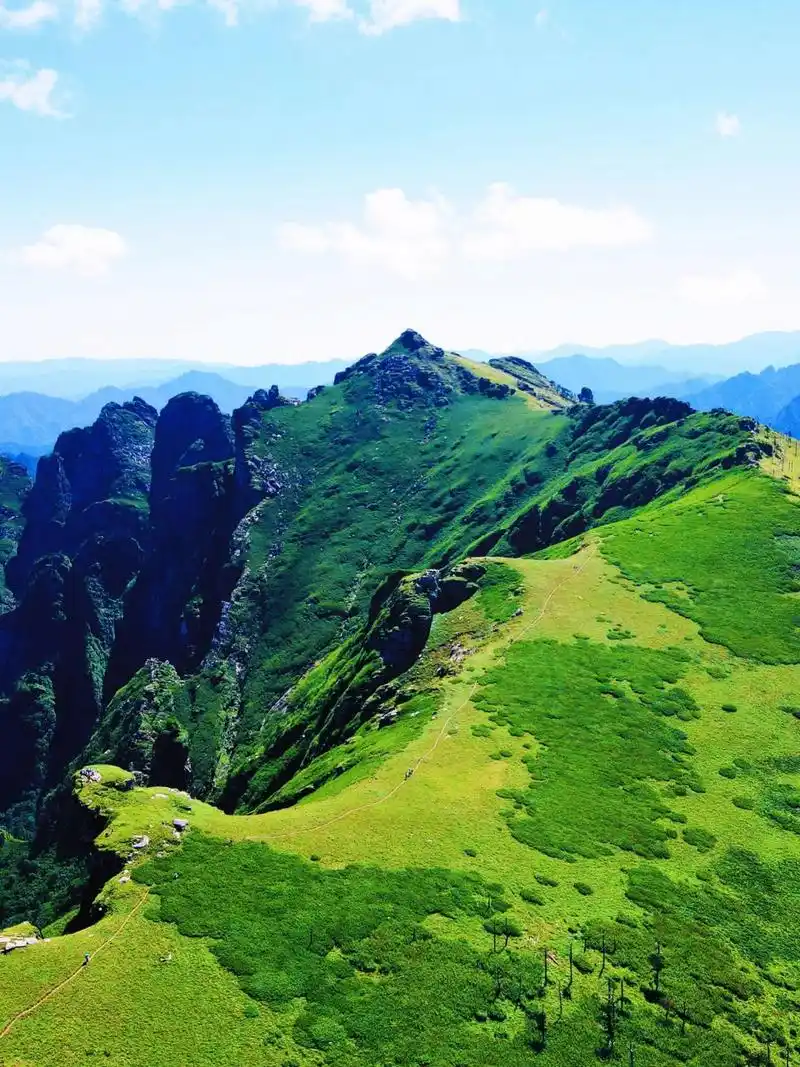 西安封神级的10大高山草甸 95美爆了 7215秦岭美景百看不厌,这