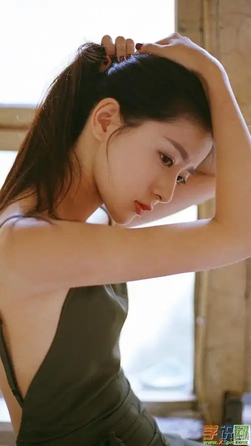 > 高清壁纸   在壁纸图库中,有许许多多不同类型的高清壁纸,其中美女