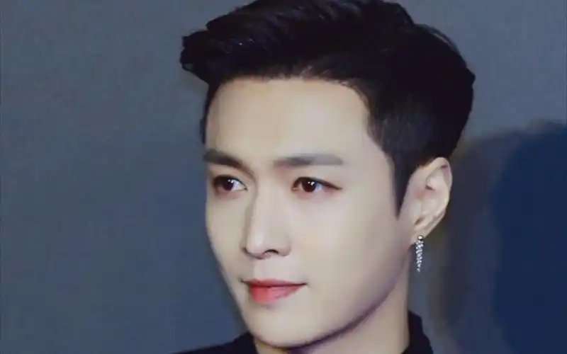 【张艺兴】那笑容的神秘