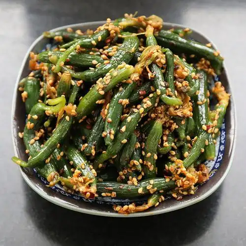 2袋小黄瓜香脆拌小黄瓜咸菜 酱黄瓜 泡菜酱菜