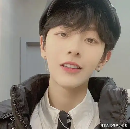 原创网红刘梦个人资料 刘梦是男是女令人迷惑如今网上一举成名