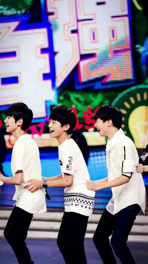 tfboys 14-05-20 快乐大本营录制