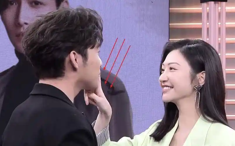 《司藤》最强售后,张彬彬景甜合体出镜,戏外真实关系一目了然_互动