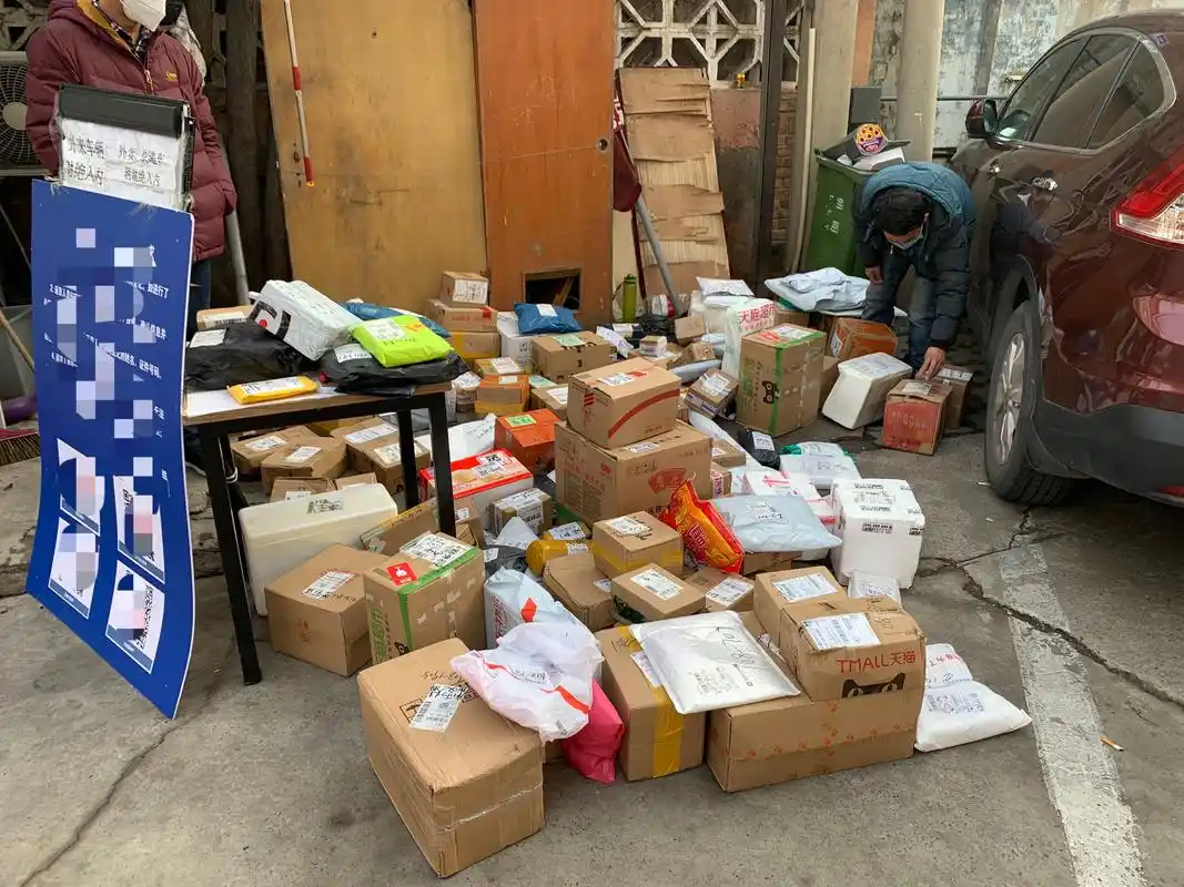 校园无人车快递配送系统降低快递点拥挤程度和减少快递寄取时间-欢乐