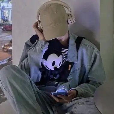 帅气撩人高冷男头