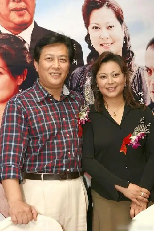 著名演员唐国强前妻抑郁,为何转身他就娶了小他12岁的壮丽|唐莉|孙涛