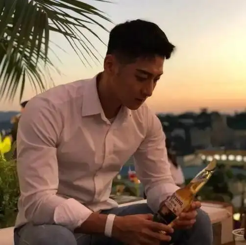 男生头像:可爱帅气小哥哥头像