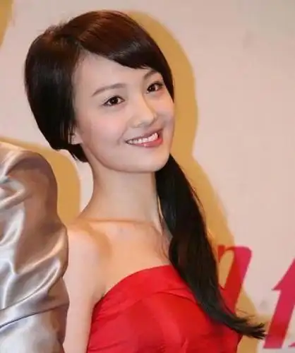 郑爽究竟有多美?当看到她刚出道的照片那刻,太美了!