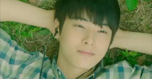 车银优出道3周年快乐