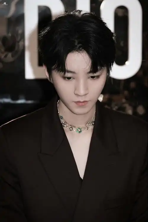 王俊凯大明星🥹🥹🥹