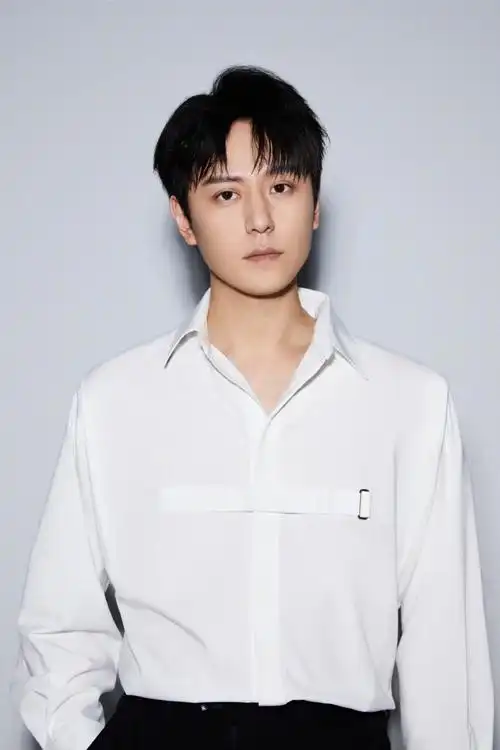 rayli星闻##秦俊杰0901生日快乐#祝@秦俊杰生日快乐!