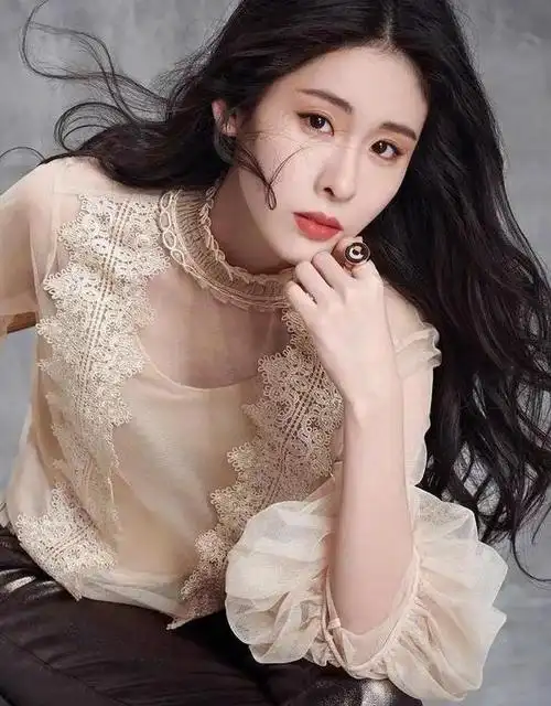 张碧晨:美貌与才华可以兼得,我们只管欣赏