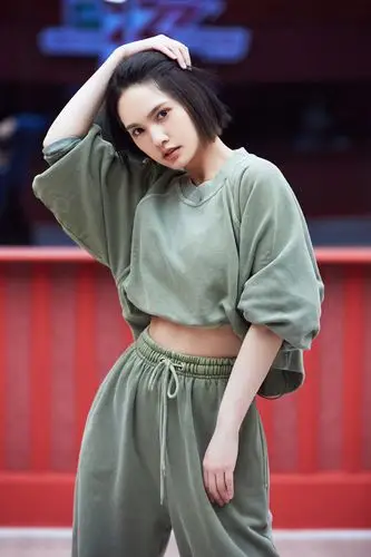 杨丞琳:《乘风破浪的姐姐2》让我更懂什么是团魂