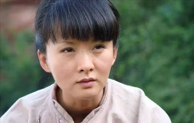 谢兰师小红:夫妻坚持丁克12年愁坏母亲,49岁意外有喜全家乐开怀_父母