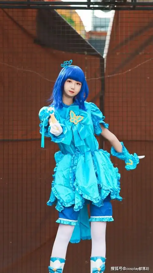 cos:巴啦啦小魔仙凌美琪cos场照