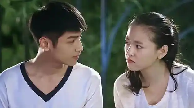 时,谭松韵拒绝演学生戏,说:你们另找人吧|唐嫣|钟汉良|娃娃脸|女明星