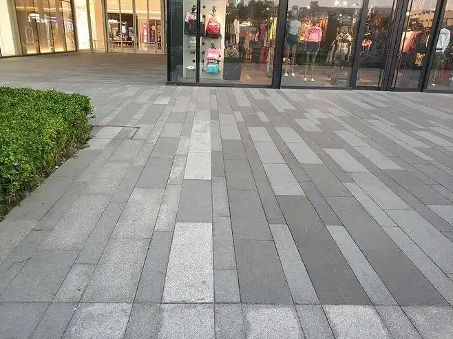 铺装太古里长条带状商业街