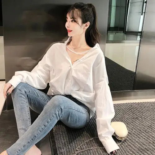 6476实拍现货时尚春季心机v领漏锁骨白衬衫女宽松蝙蝠袖衬衣上衣