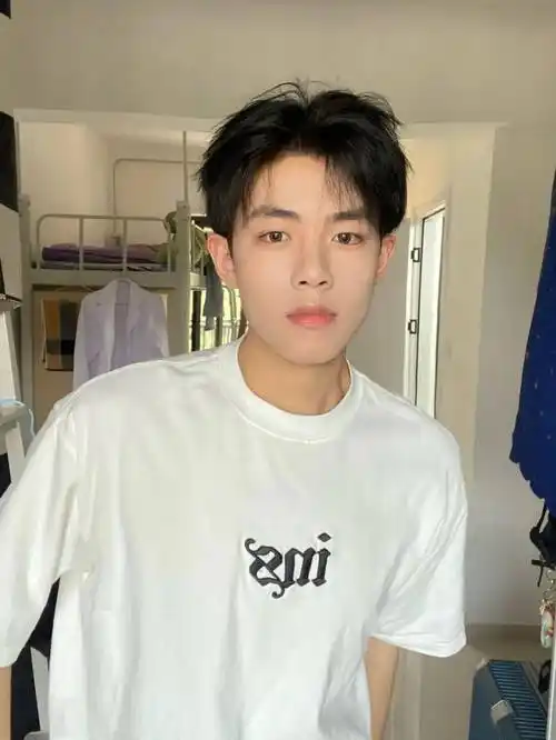 男生露额头真的很帅!_发型_调整_造型