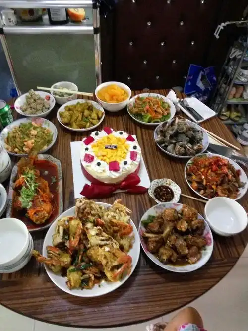 我们是相亲相爱的一家人,四姐过生日