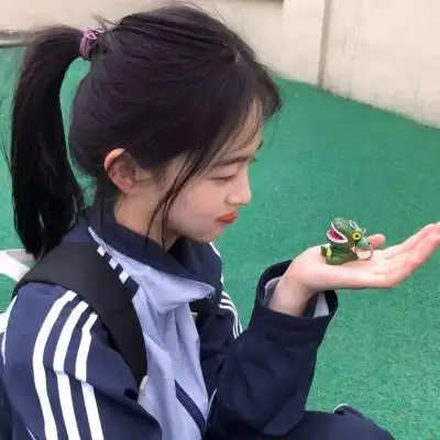 qq头像女学生穿校服高清清新的清纯校服女生头像青春校园图片