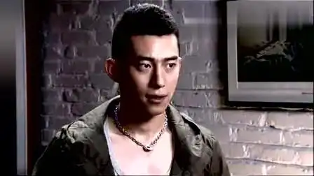 何眉为了于童还哭了,于童道歉知道自己做错,最后何眉同意跟他结婚