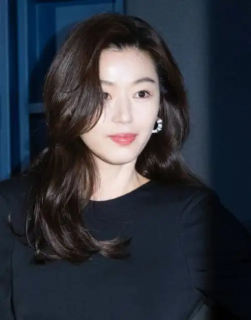 全智贤韩国又一个用散粉的人#看了全智贤的近照,为数不多的韩国用