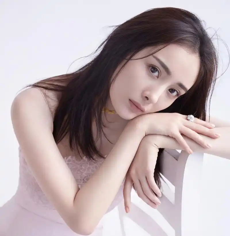 杨幂与刘恺威上次合体已是半年前,公公刘丹一席话对杨幂充满埋怨