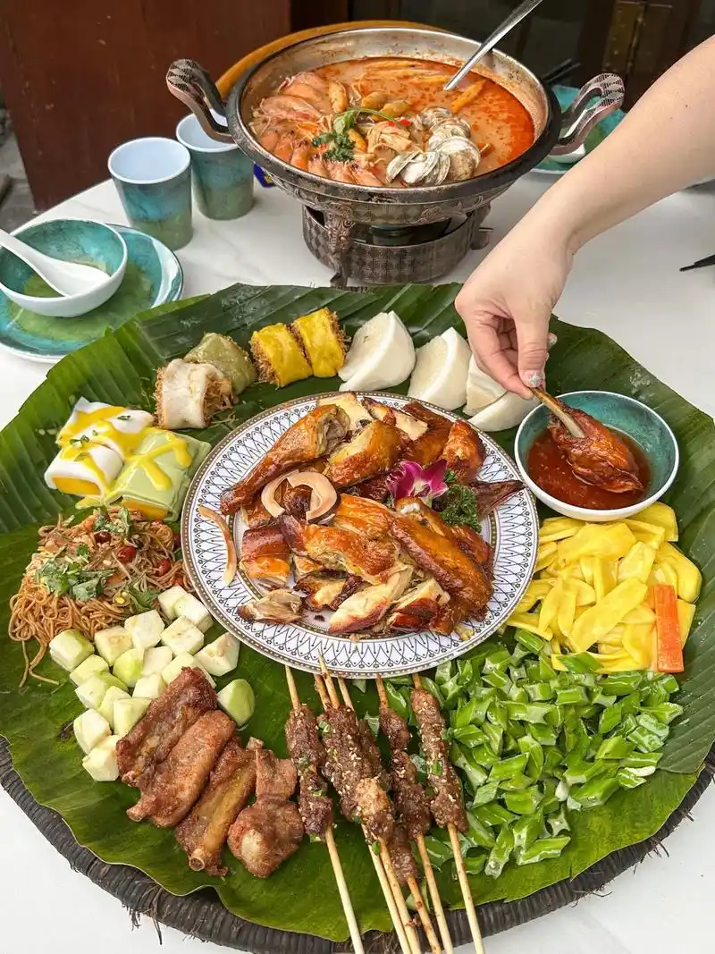 三亚正宗海南特色簸箕菜吃过才算来