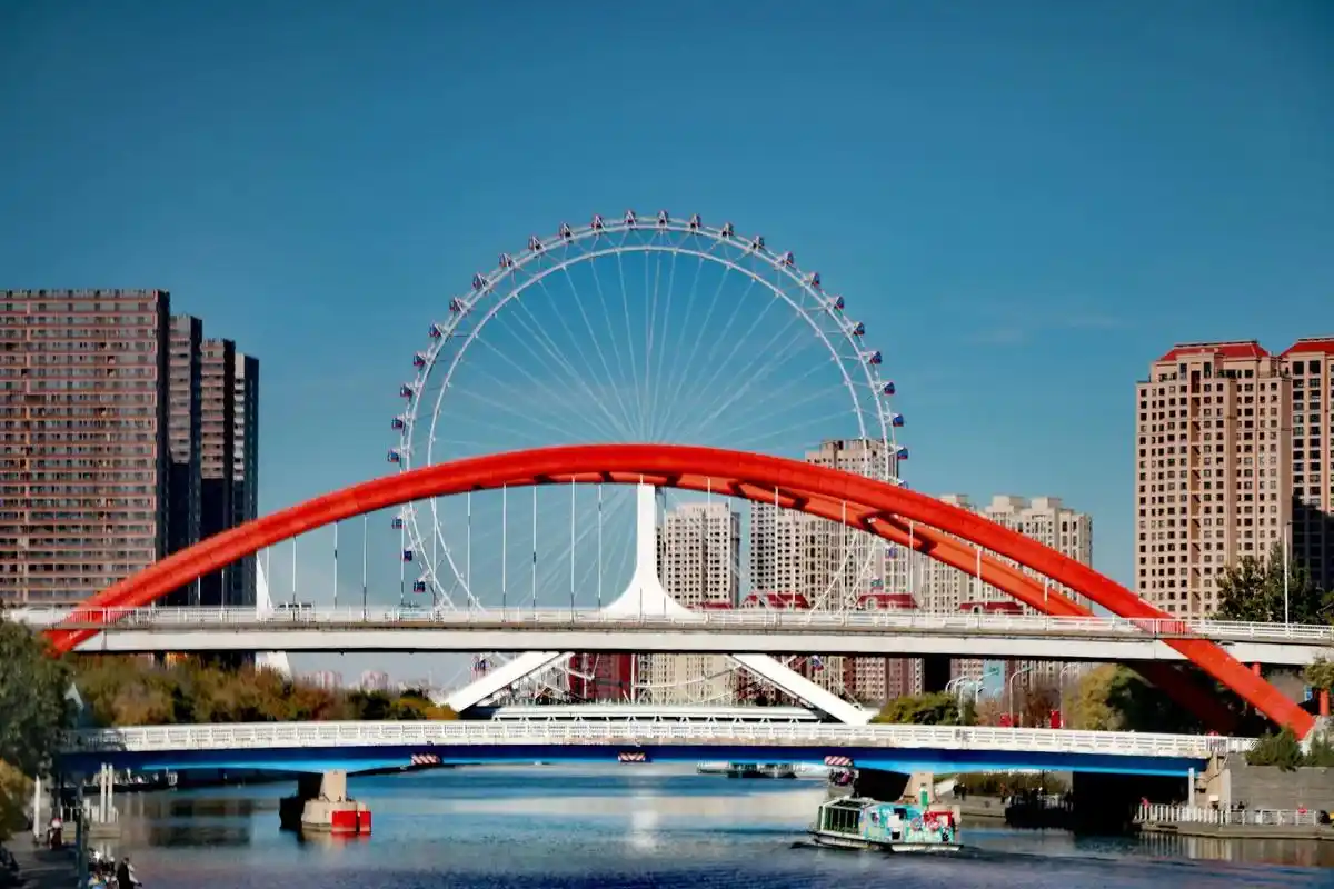 天气这么好,当然要去海河边溜达啊～#天津 #海河 #摄影  - 抖音