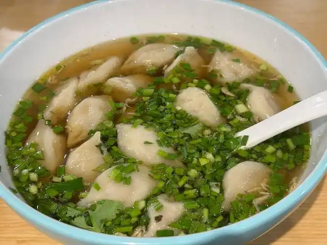 挺正宗的酸汤水饺