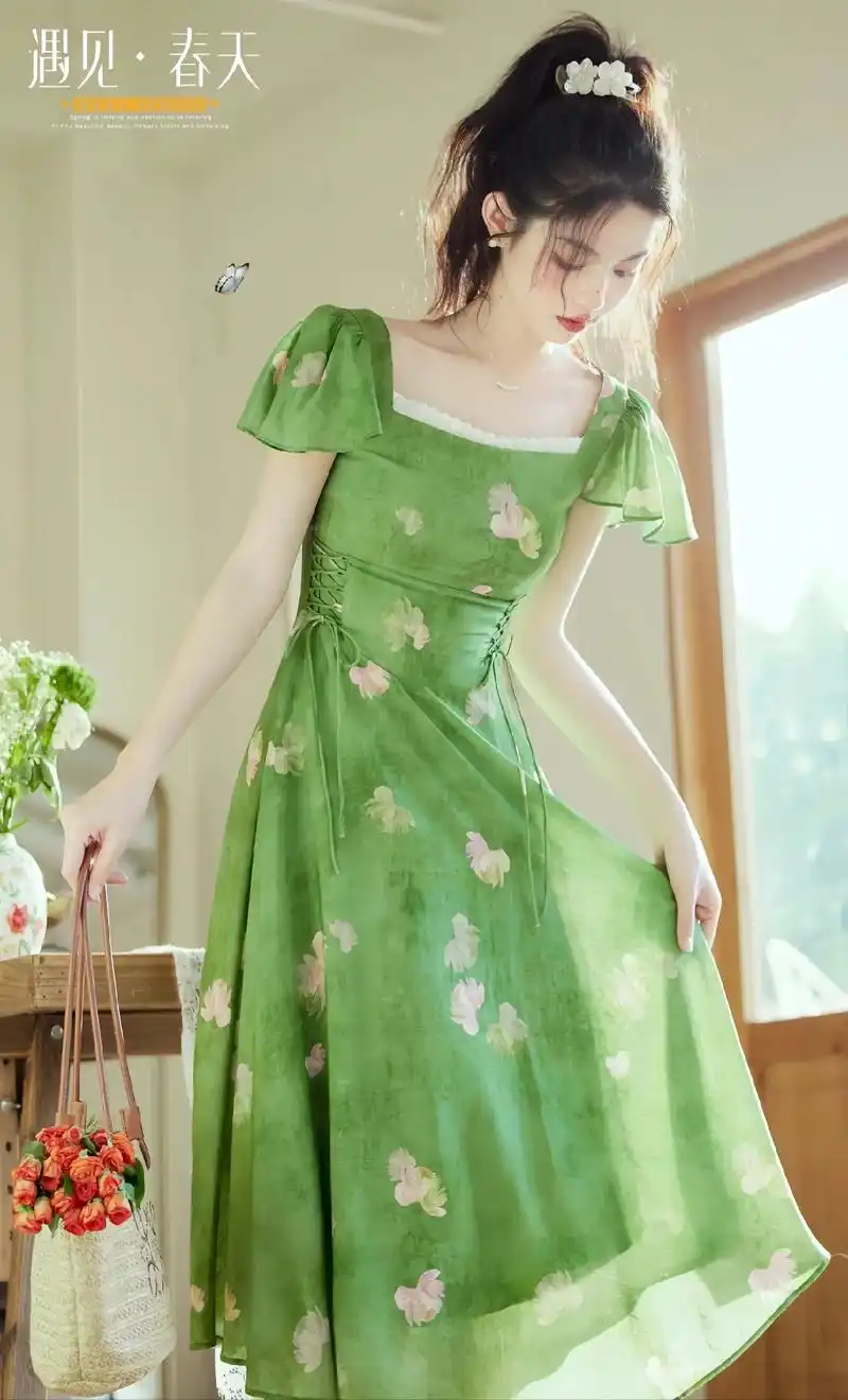 美到心尖儿上了～清新靓丽的绿色,一眼心动,加上小碎花点缀小众又别致