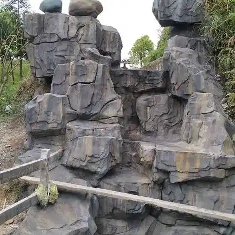 安徽塑石假山雷苒景观六安千层石假山施工