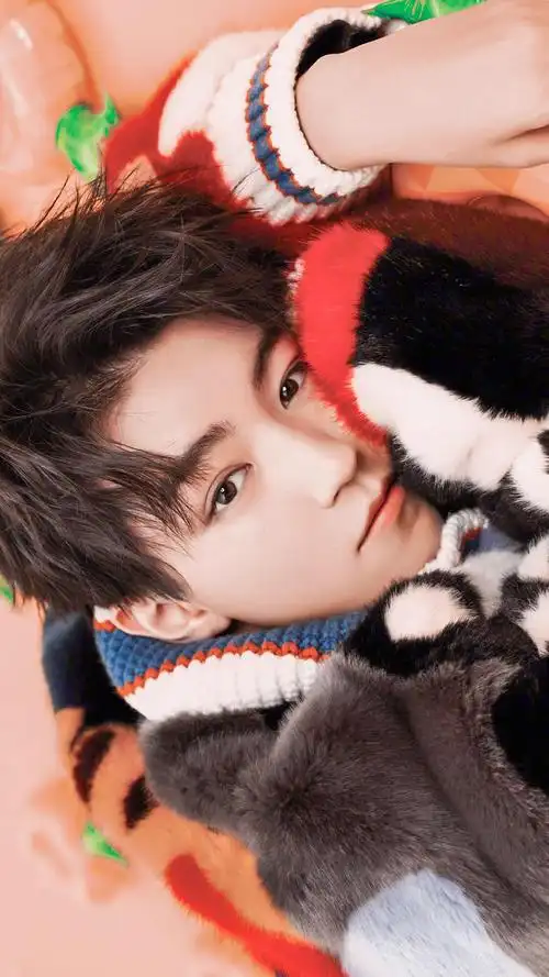 王俊凯最新高清手机壁纸图片