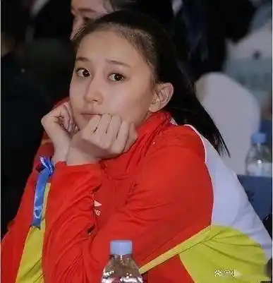 张豆豆,虽然还没能达到孙杨那样的高度,但她已经不再是那个躲在男友