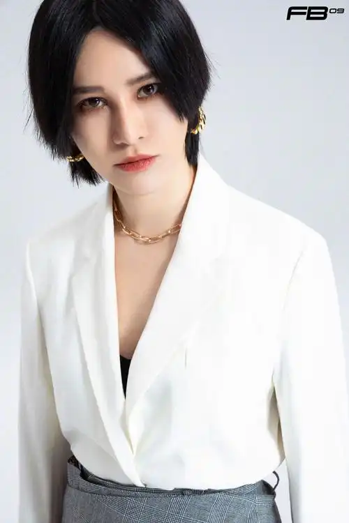尚雯婕时尚简约写真图片46