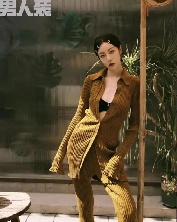 回顾李溪芮颜值变迁:曾经的"腿精"现在怎么变得让人认不出了?